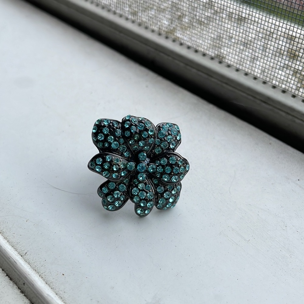 🌻3 for $25🌻 Rhinestone ring